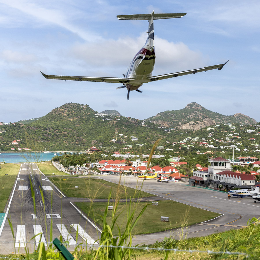 New Pilatus PC-12 aircraf landing in St Barth